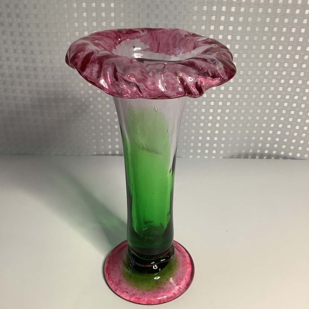 Vintage Green &‎ Pink Pedestal Vase Flared Ruffle Rim Glass Art
